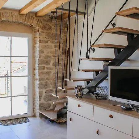 Apartament Jakil *
