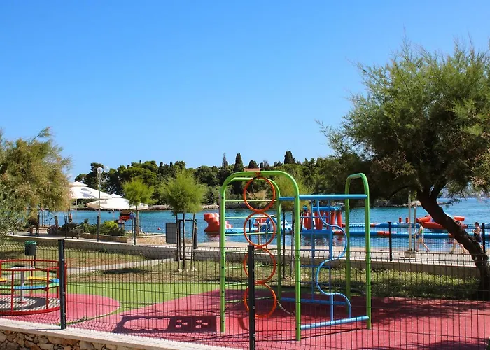 Apartament Jakil